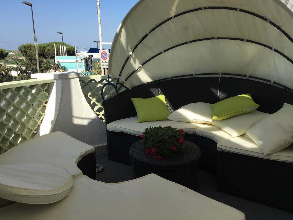 Residence R&B Tyrrhenum Monte di Procida Exteriör bild